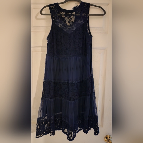 Rebellion Dresses & Skirts - Rebellion Elegant Navy Lace Boho Dress